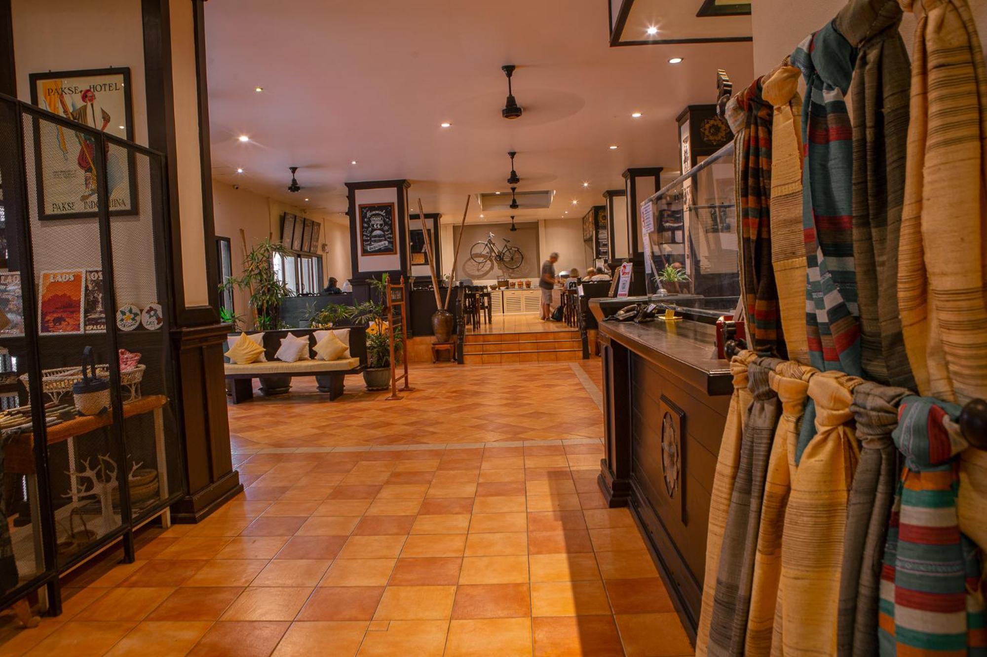 Pakse Hotel & Restaurant מראה חיצוני תמונה