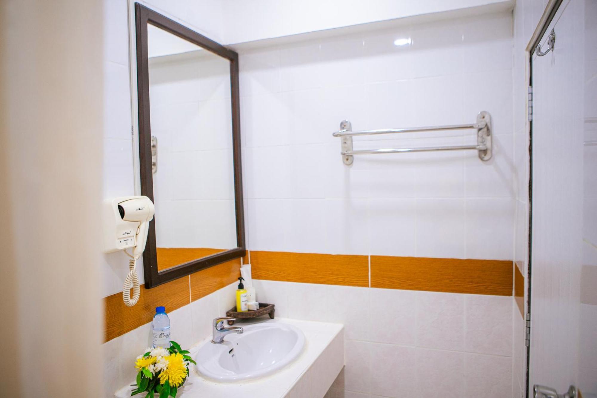 Pakse Hotel & Restaurant מראה חיצוני תמונה