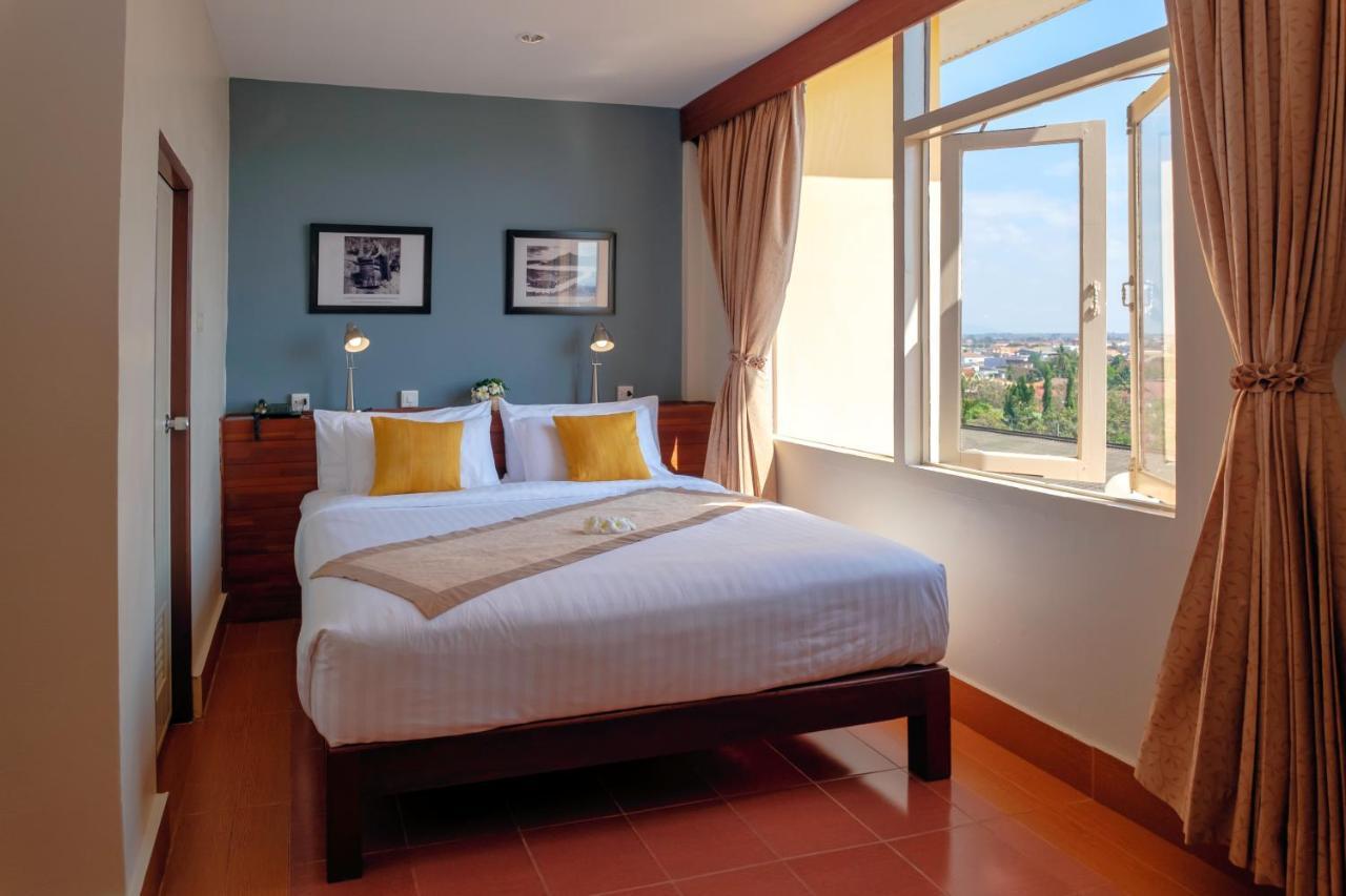 Pakse Hotel & Restaurant מראה חיצוני תמונה